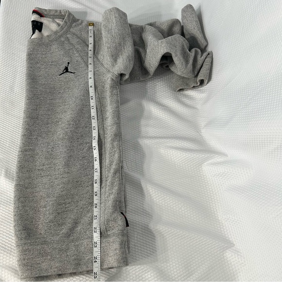 Air Jordan sweatshirt - Picture 6 of 10